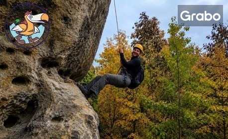 изображение за оферта Доза адреналин за начинаещи приключенци: Преход до скални манастири и обучение за спускане с въже, от Dodo Art & Travel