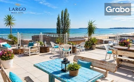 изображение за оферта Отдих в Слънчев бряг: Нощувка със закуска и възможност за вечеря или на база All Incluive, плюс релакс зона, от Хотел Ларго Бийч**