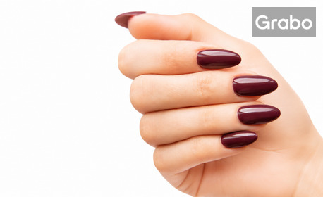 изображение за оферта Маникюр с гел лак, плюс сваляне на старо покритие, от Nails Boutique