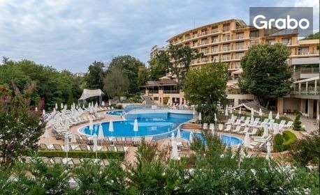 изображение за оферта Цяло лято в Златни пясъци: Нощувка на база All Inclusive, плюс басейн и анимация, от Хотел Кристал****